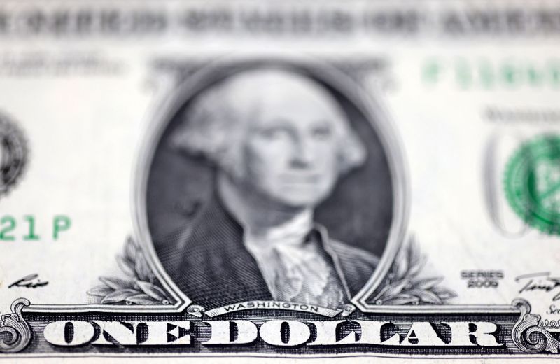 美元周五持续走强，有望创下2015年来最好年度表现